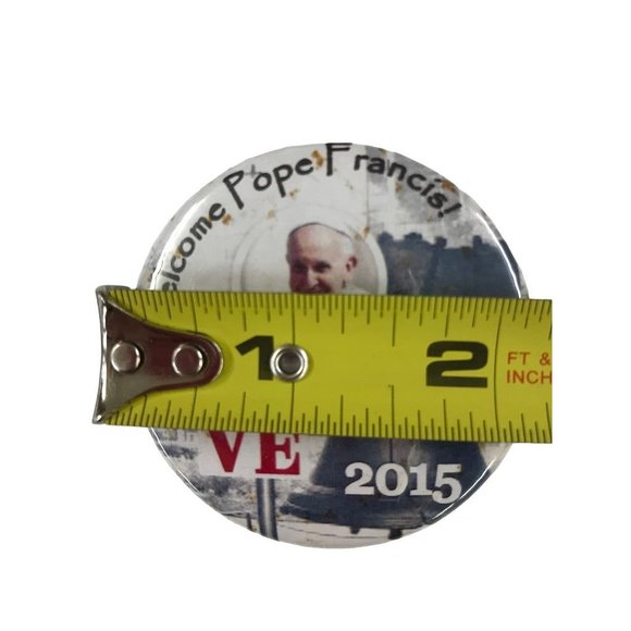 Lot of 40 Welcome Pope Francis 2 1/8" Pinback Button Collectible Love Philly 201 - Picture 5 of 6